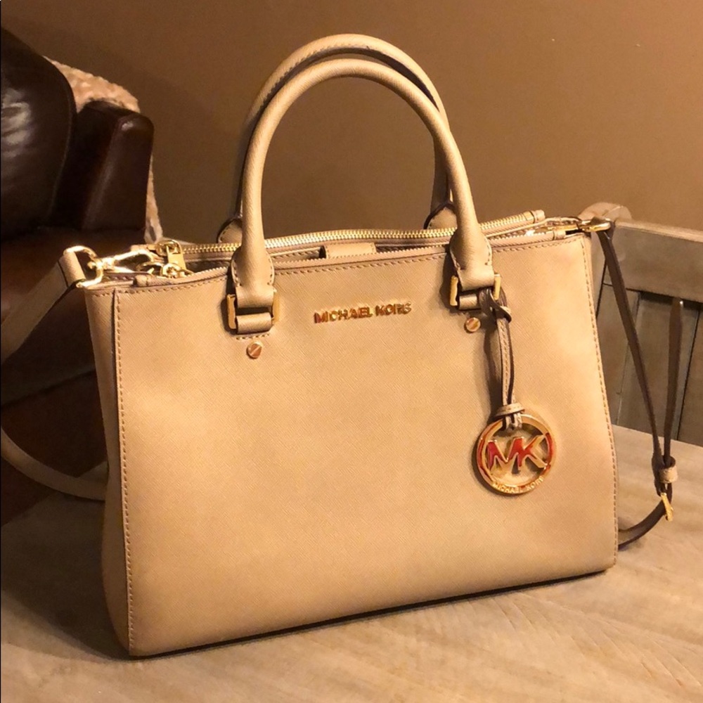 Michael Kors Selma Satchel